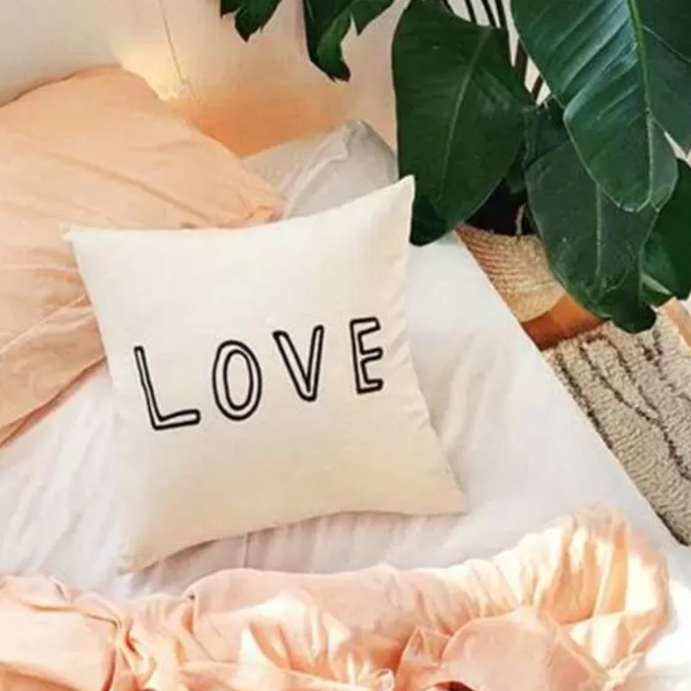 Set of 2 • pillow covers 18” love dots 815338 - Picture 4 of 7